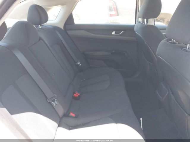 5XXG14J28MG046070 KIA K5 LXS