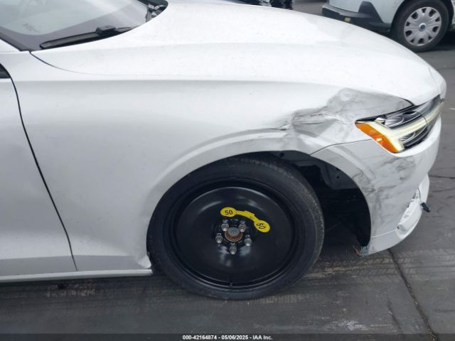 7JRA22TK5MG094639 Volvo S60 T6 Momentum
