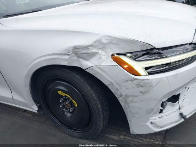 7JRA22TK5MG094639 Volvo S60 T6 Momentum