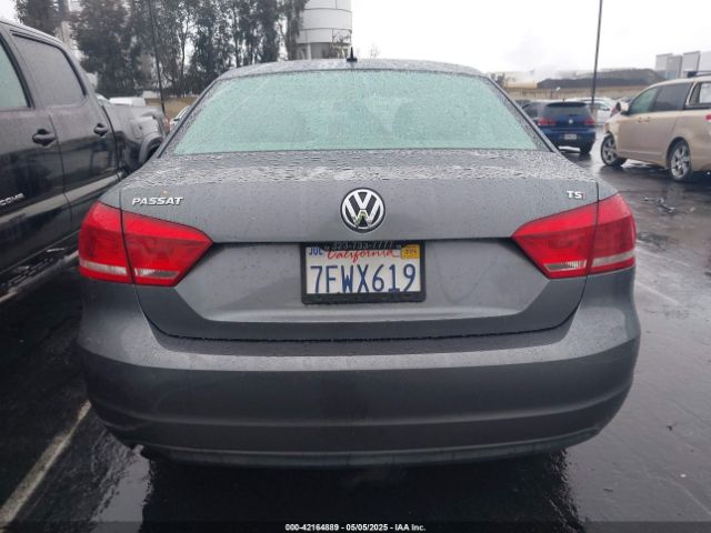 1VWAT7A37EC111063 Volkswagen Passat 1.8t S