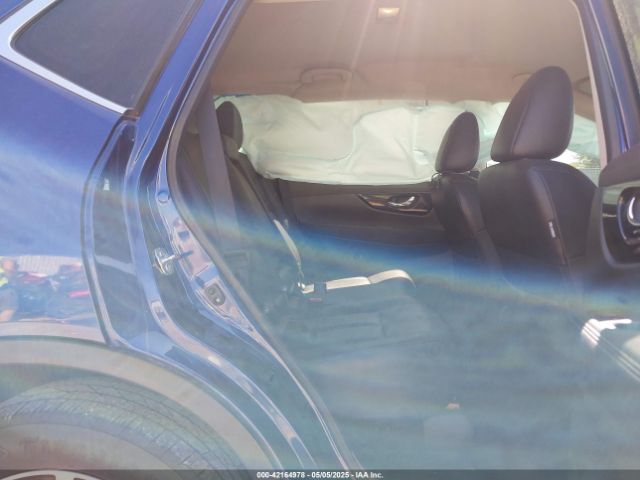 2018 NISSAN ROGUE 5N1AT2MT3JC787145 Photo 7