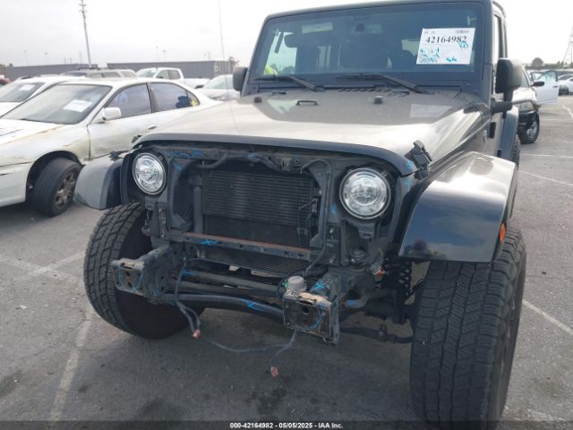 1C4BJWEGXJL925240 Jeep Wrangler Jk Unlimited Sahara 4x4