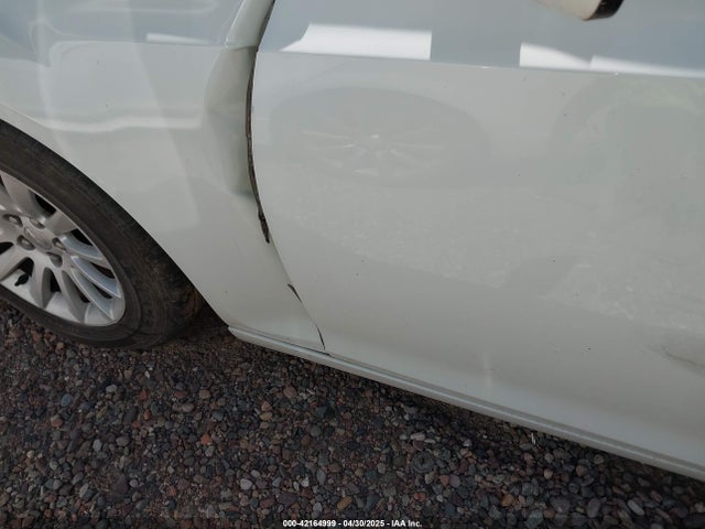 2C3CCABG0EH330345 Chrysler 2014