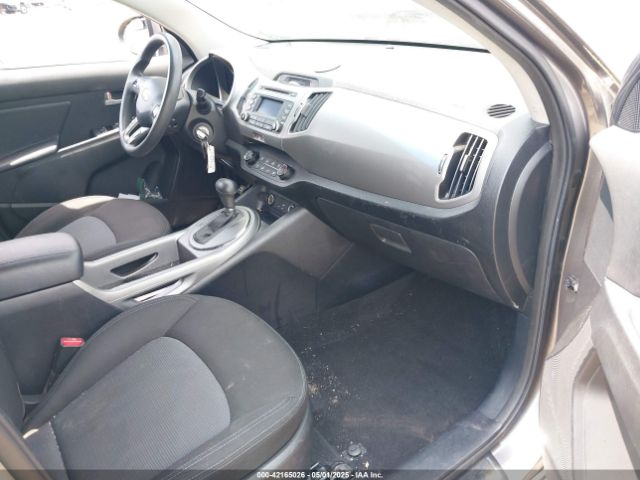 KNDPB3AC3F7776495 KIA Sportage Lx