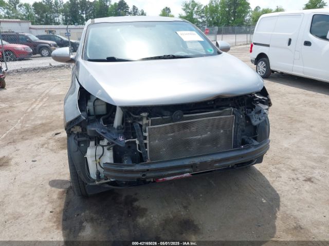 KNDPB3AC3F7776495 KIA Sportage Lx