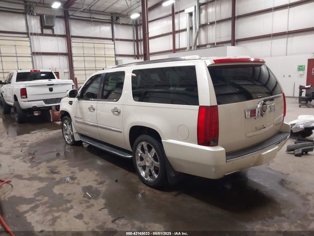 2014 CADILLAC ESCALADE ESV 1GYS4HEF3ER111941 Photo 2