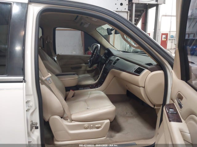 2014 CADILLAC ESCALADE ESV 1GYS4HEF3ER111941 Photo 4