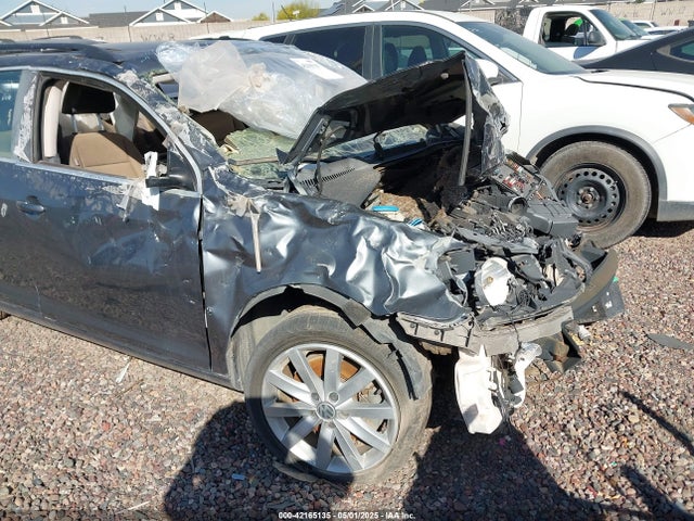 3VWPL7AJ7EM618407 Volkswagen 2014