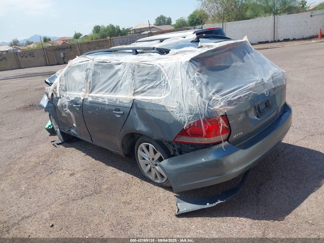 3VWPL7AJ7EM618407 Volkswagen 2014