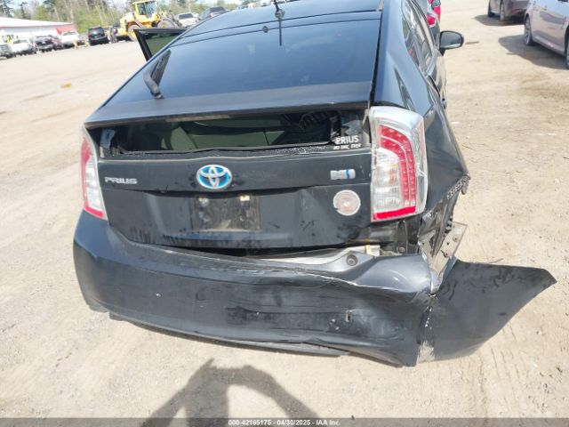 JTDKN3DU8F1984610 Toyota Prius Two