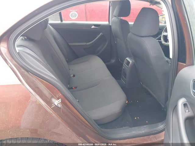 3VW267AJ3GM395528 Volkswagen Jetta 1.4t S