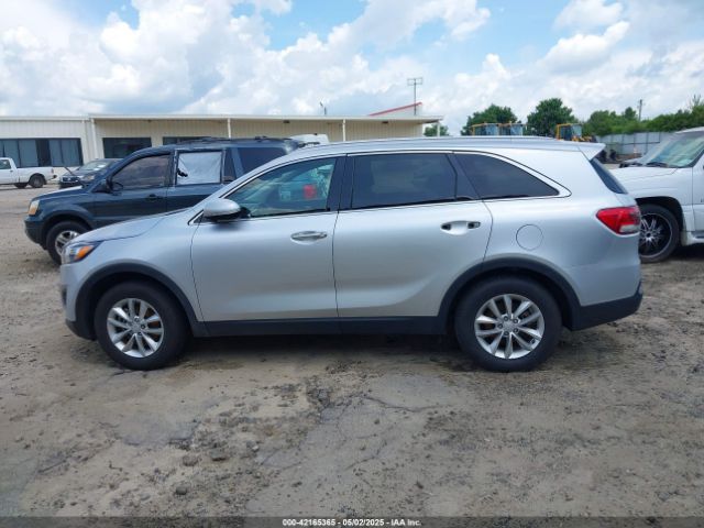 5XYPG4A34HG265018 KIA Sorento 2.4l Lx