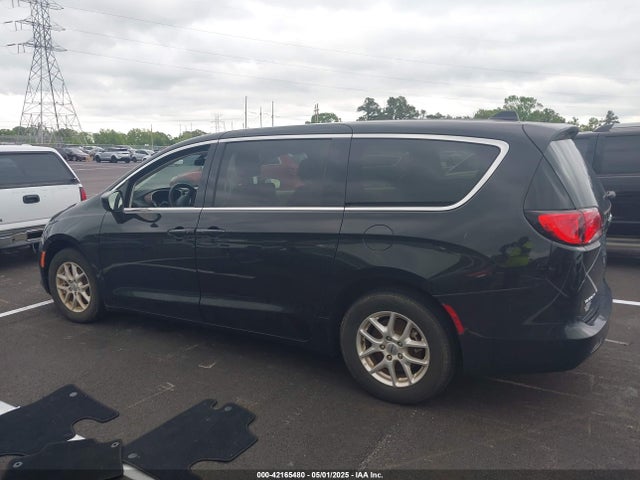 2C4RC1CG0NR102991 Chrysler Voyager Lx