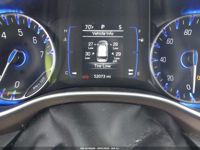 2C4RC1CG0NR102991 Chrysler Voyager Lx