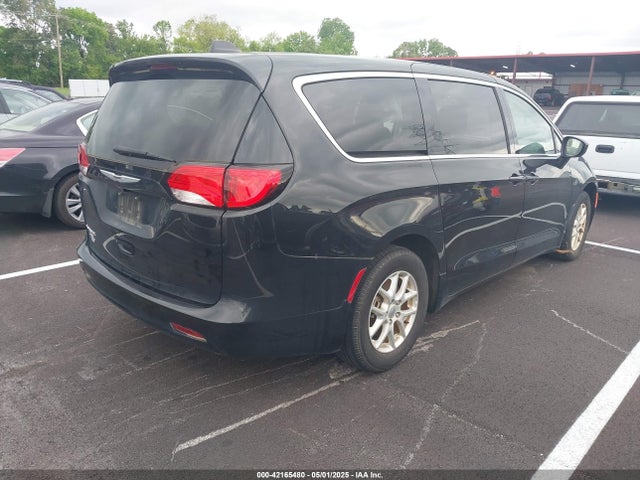 2C4RC1CG0NR102991 Chrysler Voyager Lx