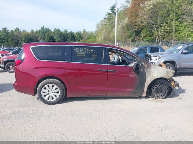 2C4RC1AG6LR222620 Chrysler Voyager L