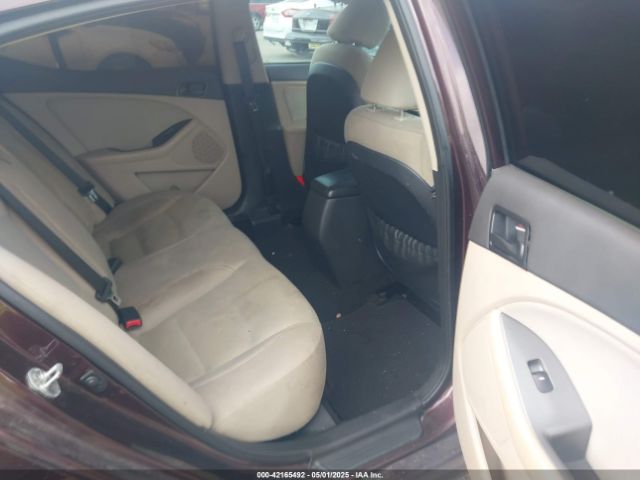 5XXGM4A70EG323931 KIA Optima Lx