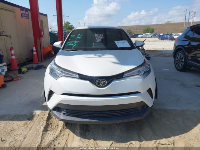 NMTKHMBX2KR087529 Toyota C-HR LE