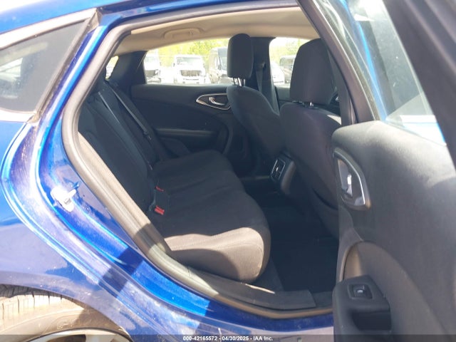 1C3CCCAB6FN527952 Chrysler 200 Limited