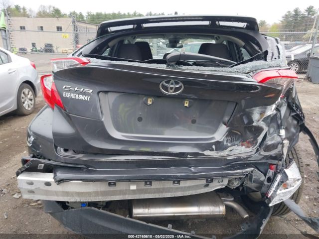 NMTKHMBX3MR125580 Toyota C-HR LE