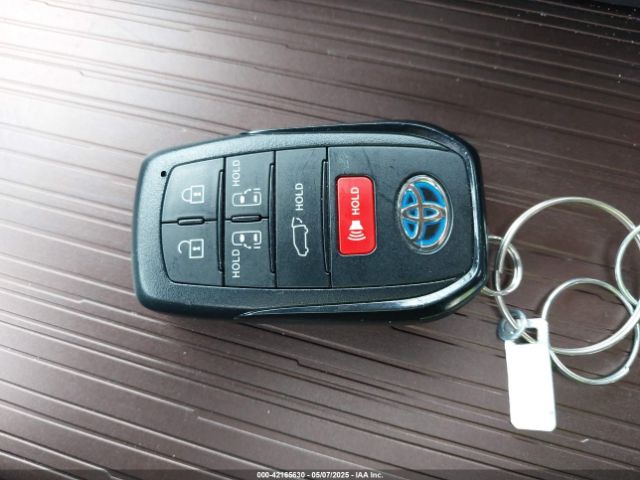 5TDJSKFCXMS024627 Toyota SIENNA XLE
