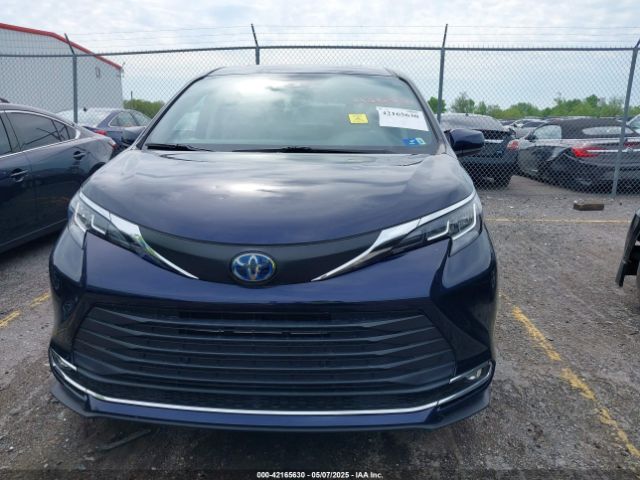 5TDJSKFCXMS024627 Toyota SIENNA XLE