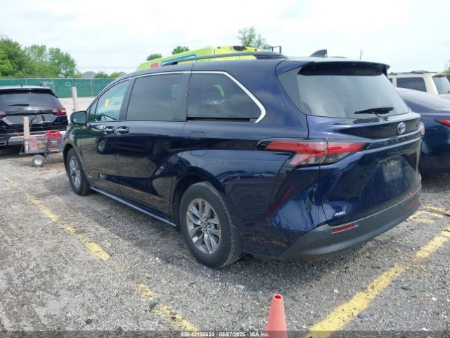 5TDJSKFCXMS024627 Toyota SIENNA XLE