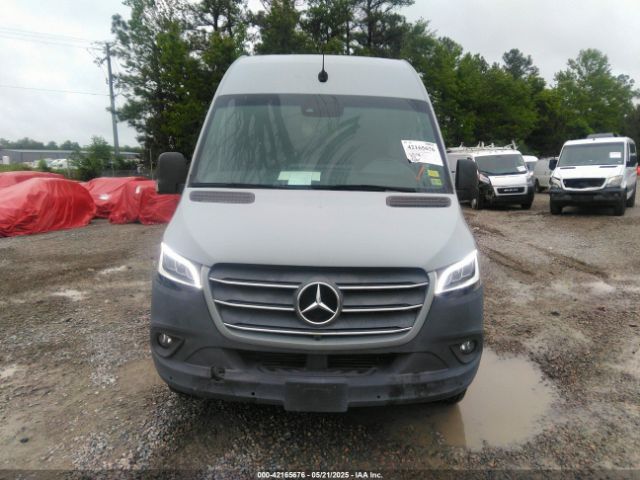 W1W4DCHY9MT048901 Mercedes-Benz Sprinter 2500 High Roof I4 Diesel