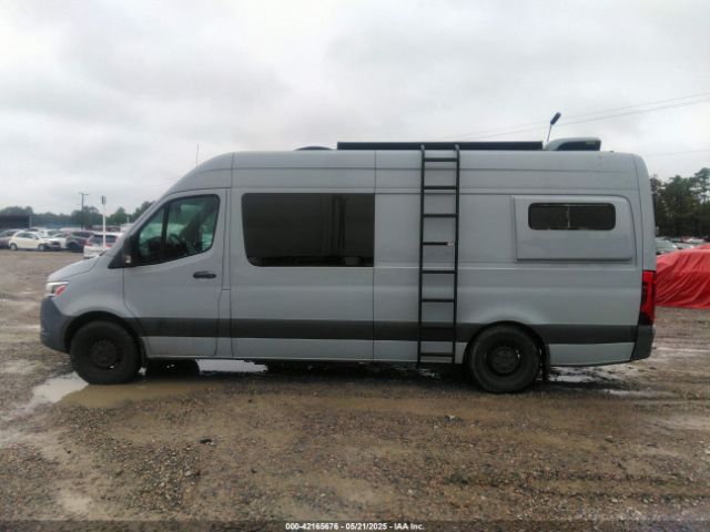 W1W4DCHY9MT048901 Mercedes-Benz Sprinter 2500 High Roof I4 Diesel