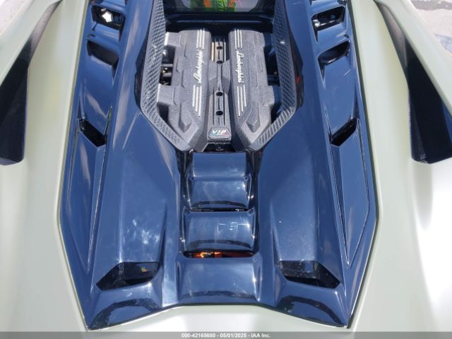 2024 LAMBORGHINI REVUELTO ZHWUC1ZM9RLA00251 Photo 9