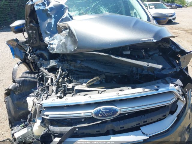 1FMCU9GD9KUA70330 Ford ESCAPE SE