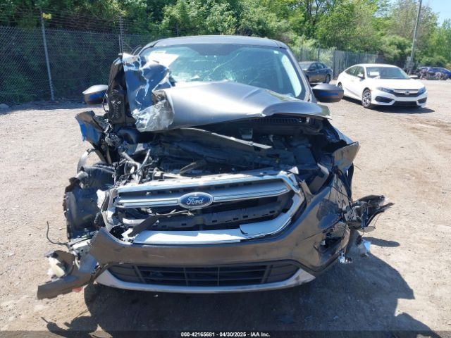 1FMCU9GD9KUA70330 Ford ESCAPE SE