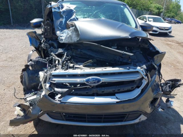 1FMCU9GD9KUA70330 Ford ESCAPE SE