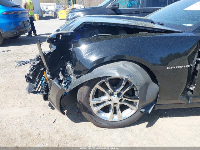 2G1FB3D3XE9143246 Chevrolet Camaro 1lt