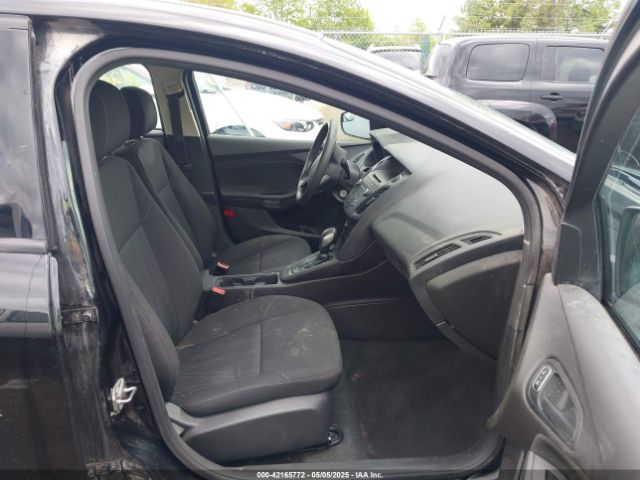 1FADP3E28GL219750 Ford FOCUS S