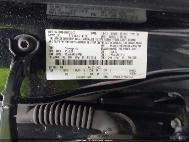 1FADP3E28GL219750 Ford FOCUS S