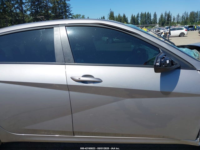 KMHLM4DG9RU758372 Hyundai ELANTRA SEL