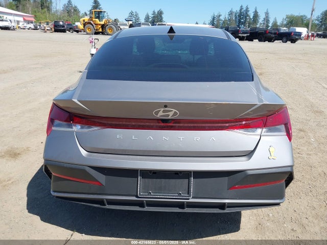 KMHLM4DG9RU758372 Hyundai ELANTRA SEL