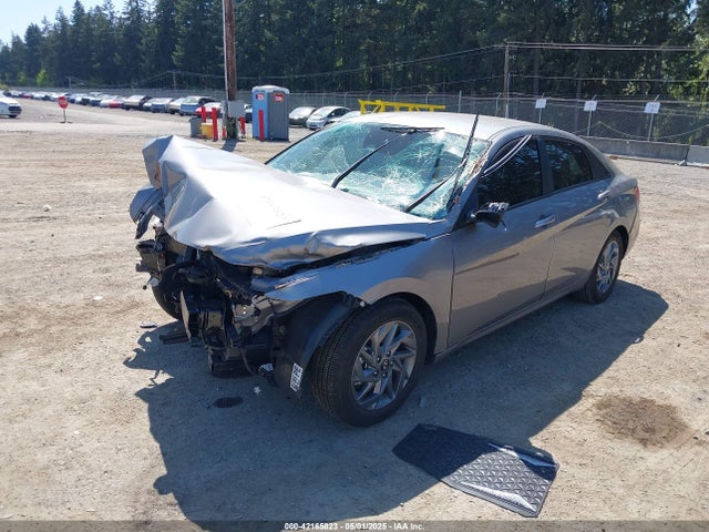 KMHLM4DG9RU758372 Hyundai ELANTRA SEL