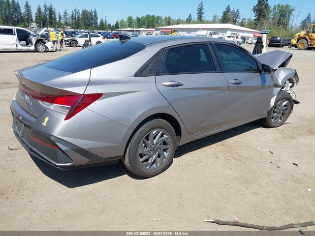 KMHLM4DG9RU758372 Hyundai ELANTRA SEL