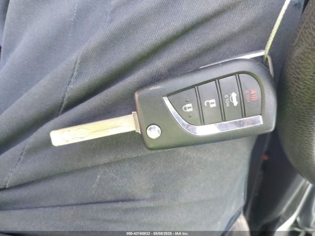 JTDEPRAE6LJ079396 Toyota COROLLA LE