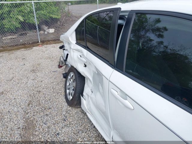 JTDEPRAE6LJ079396 Toyota COROLLA LE