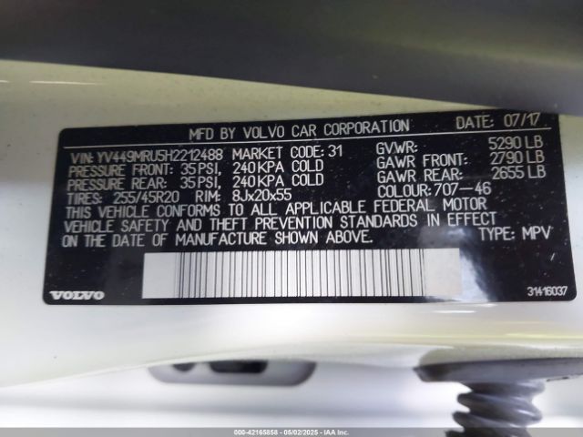 2017 VOLVO XC60 YV449MRU5H2212488 Photo 8