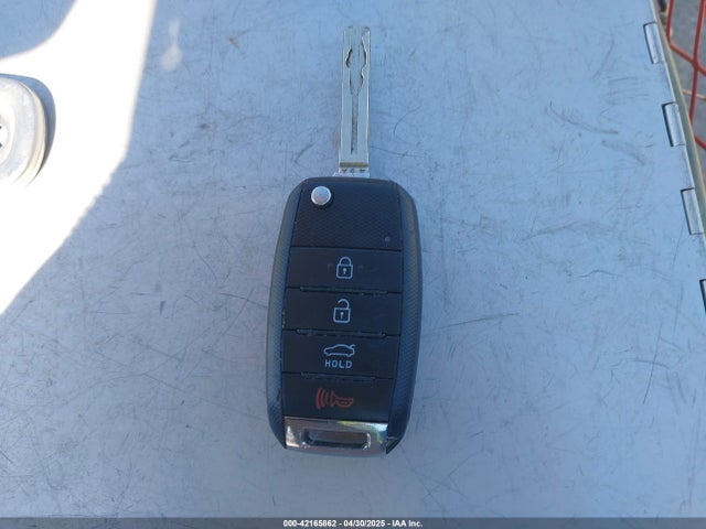 5XXGM4A74FG396236 KIA Optima Lx