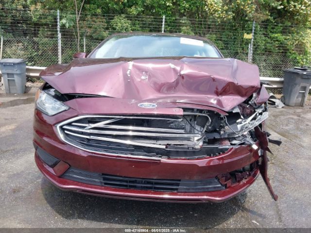 3FA6P0HD8HR373768 Ford FUSION SE