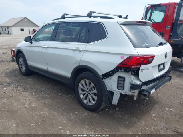 2018 VOLKSWAGEN TIGUAN 3VV3B7AX8JM044789 Photo 2