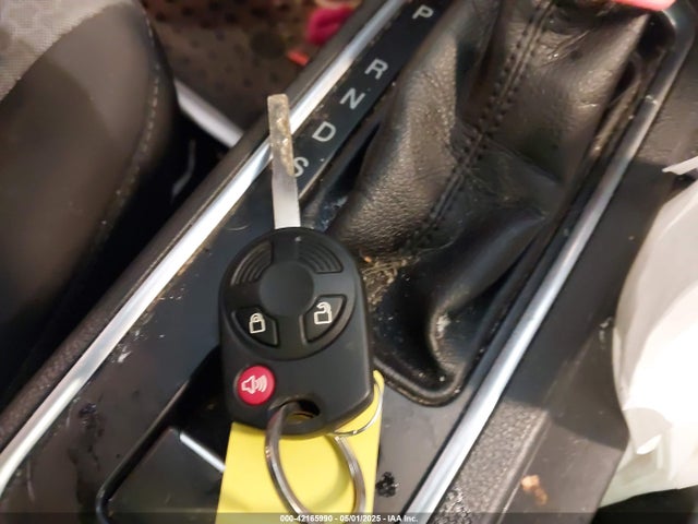 1FMCU0GDXHUD38581 Ford ESCAPE SE