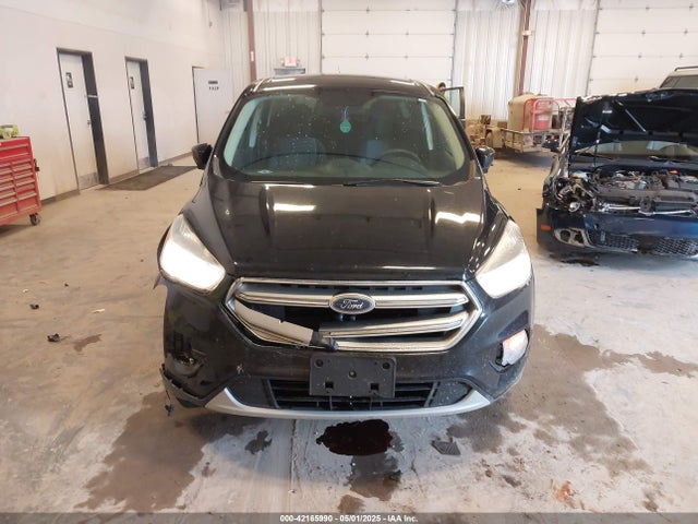 1FMCU0GDXHUD38581 Ford ESCAPE SE