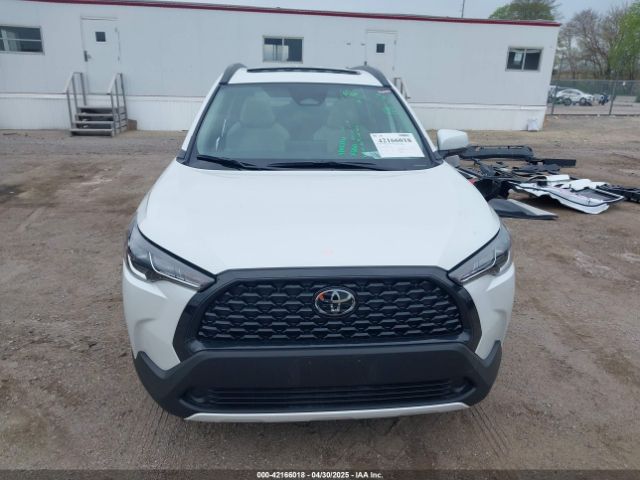 7MUBAABGXRV106963 Toyota Corolla Cross Le