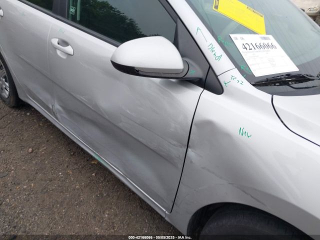 3KPA24AD3ME366278 KIA RIO S
